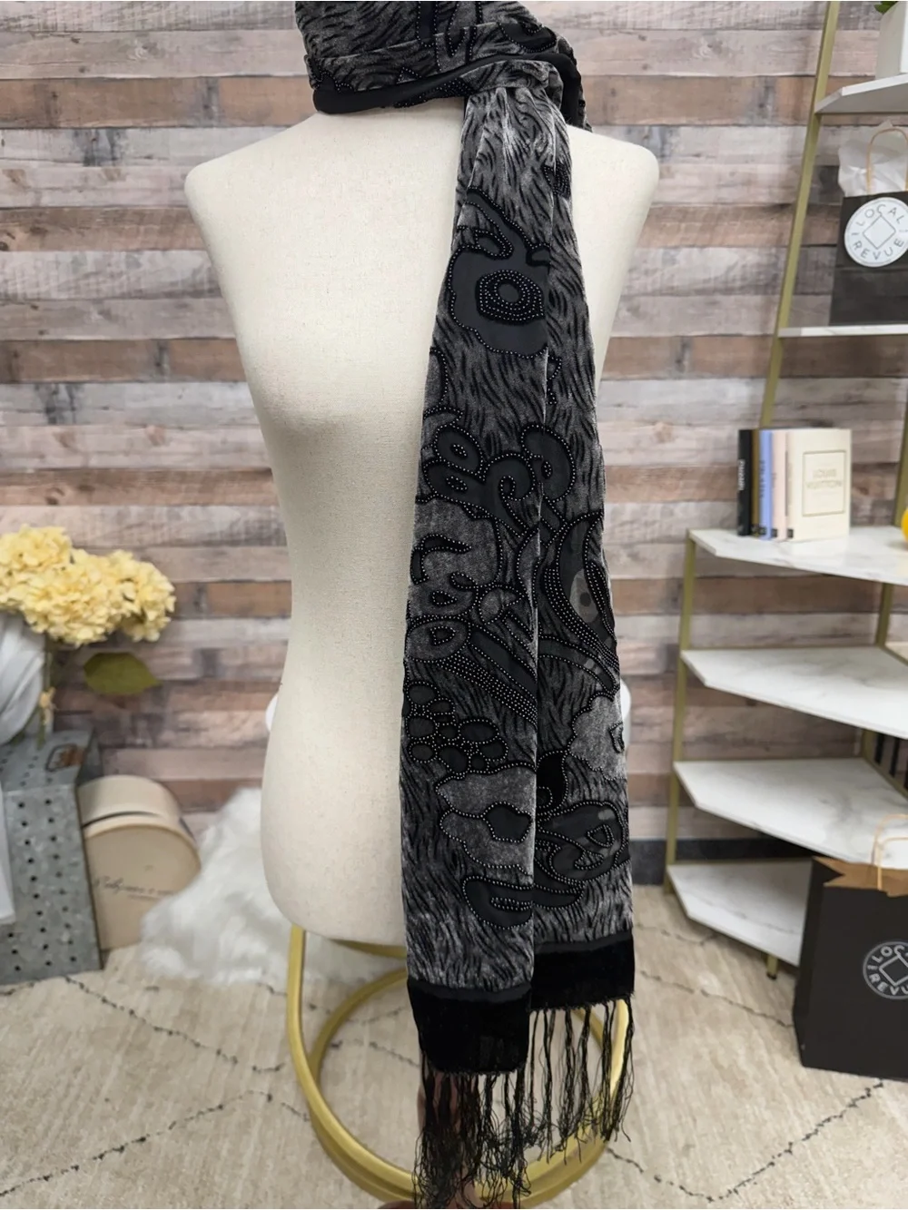 Black/Grey Velvet Loral Pattern Scarf